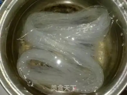 Make Spicy fan soup step 1