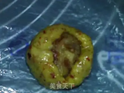 Make Rose Cloud Leg Mooncake step 9