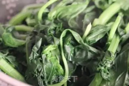 Make Spinachball soup step 1