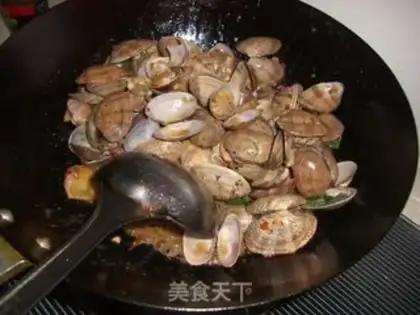 Make Hot sauce pop clams step 8