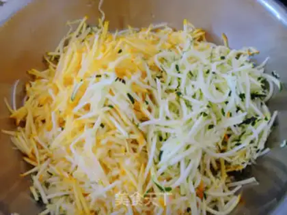 Make Scrambled eggs step 3