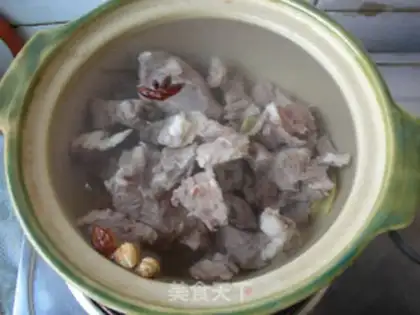 Make Curry beef noodles step 2