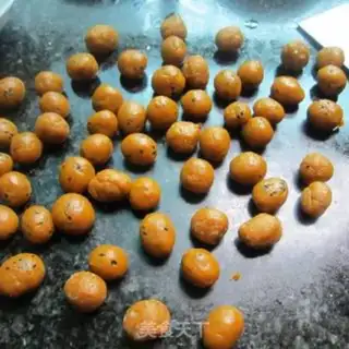 Make Aroma ball step 3