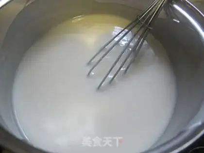 Make Soup and honey cheese buns step 3