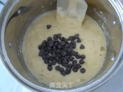 Make Banana-chocolate marfin step 7
