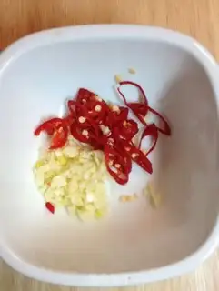 Make The salsa and lamb and emptiness step 1