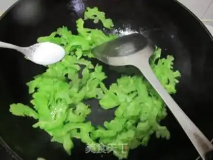 Make Bitter eggs step 4