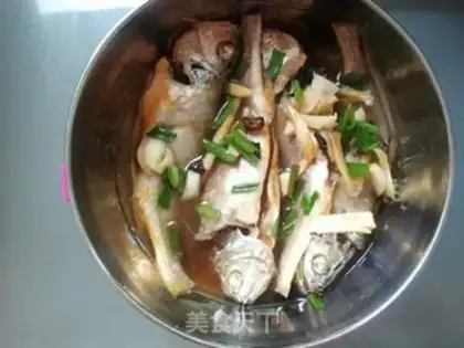 Make Cleaning up onions, little butterfish step 7