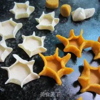 Make Six-angle dumplings step 6