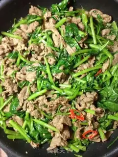 Make The salsa and lamb and emptiness step 12