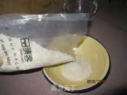 Make Pear spoon step 0