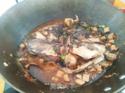 Make Red-burned fish head step 7