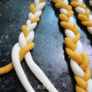 Make Double braid roll step 3