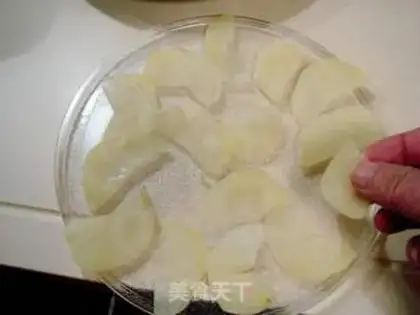 Make Homemade oilless chips step 5