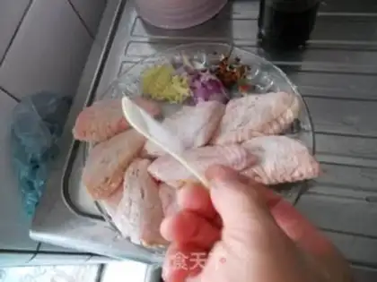 Make Tomato chicken wings step 0