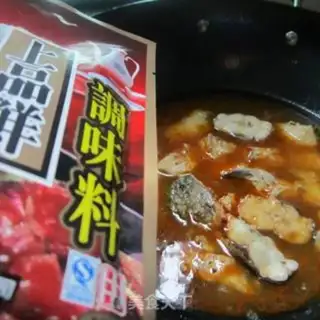 Make A soup pot of fan fish step 5