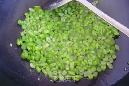 Make Soup pastry and beans step 6