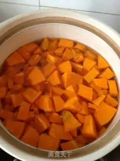 Make Pumpkin porridge step 1