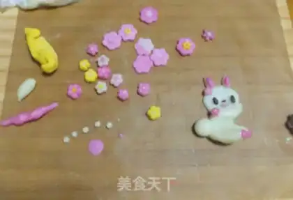 Make Rabbit rice cake step 3