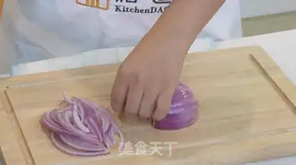 Make Onion gravy step 1