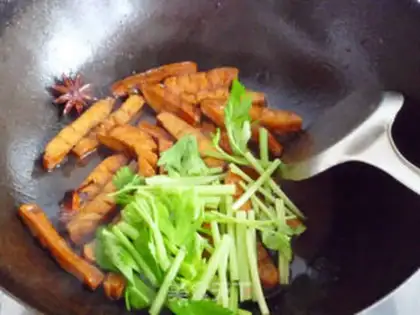 Make A dry celery sauce step 10