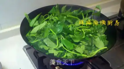 Make Scrambling open cabbage step 2