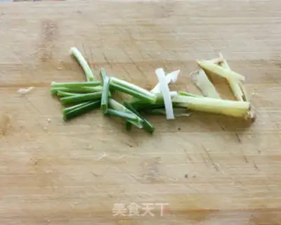 Make Tea and dry shrimp step 4