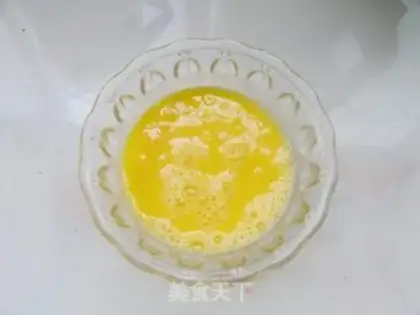 Make Spicy tomato fried eggs step 0