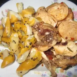 Make Noodles and chickens step 0