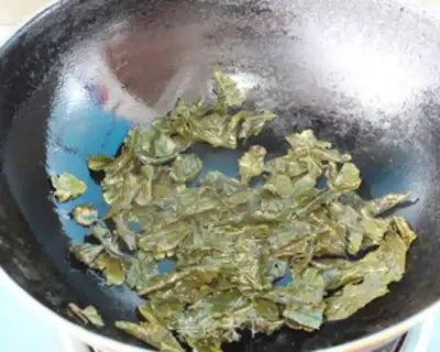 Make Tea and dry shrimp step 8