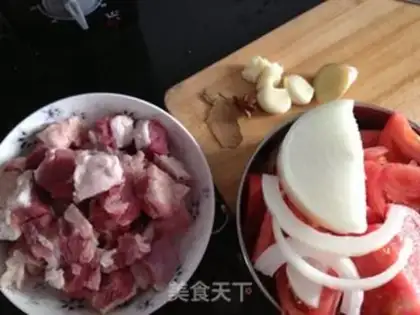 Make Lazy tomato beef soup step 1