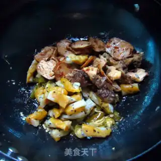 Make Noodles and chickens step 3