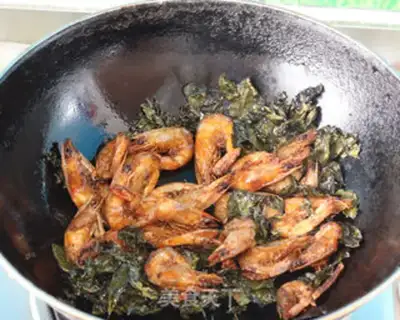 Make Tea and dry shrimp step 13