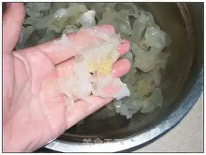 Make Silver Ears Porridge step 2