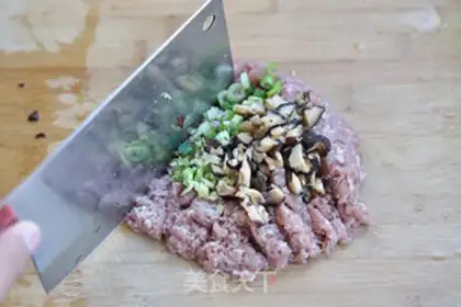 Make Meatball vegetable congee step 0