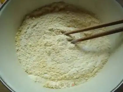 Make raisin corn sprouts step 1