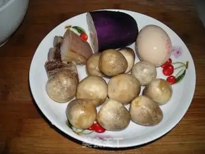 Make Weed-snake mushroom eggplant fried rice step 0