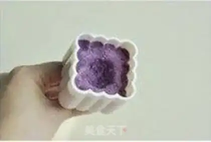 Make Baked ice cream potatoes step 1