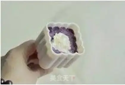 Make Baked ice cream potatoes step 3