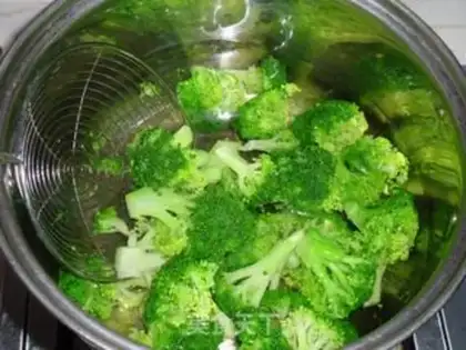 Make Pelican broccoli step 1