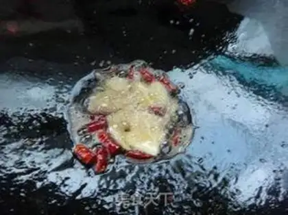 Make Tomato fried eggs step 3