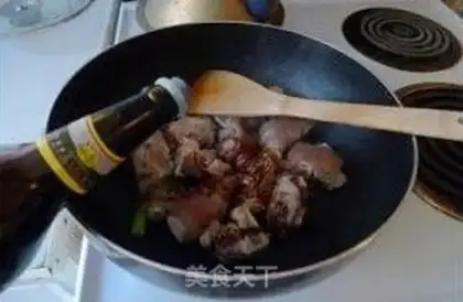 Make Soybeans, pig feet step 7