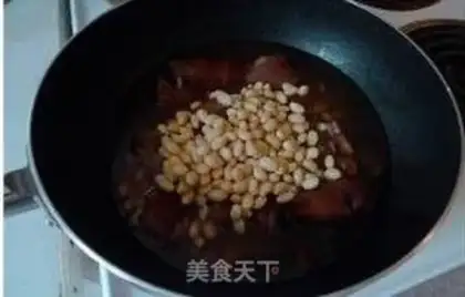 Make Soybeans, pig feet step 9