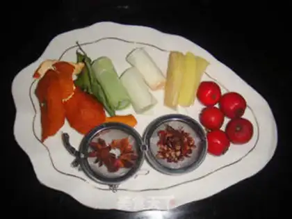 Make Spicy sauce with beef step 3