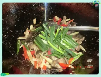 Make ♪ The red peppers and the yellow peppers ♪ step 9