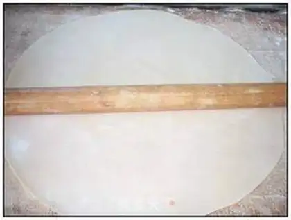 Make Shrimp hand noodles step 1