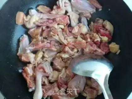 Make Crumbs and chickens step 4