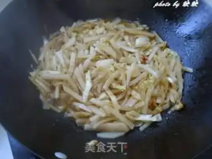Make Hot cabbage and radish step 6