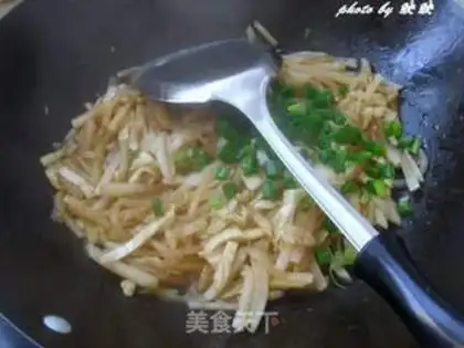 Make Hot cabbage and radish step 7