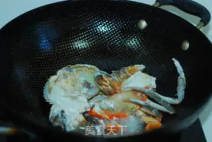 Make Salted egg ointment crabs step 3